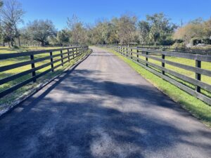 The Waterside Ranch Driveway