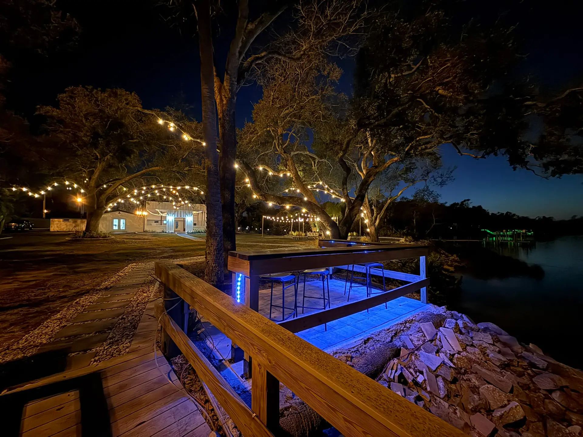 The Waterside Ranch Dock Bar 2 - The Waterside Ranch The Waterside Ranch Dock Bar 2